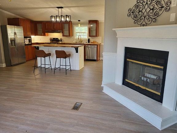 4th image of 6835 Fish Rd