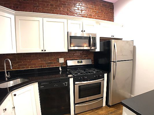5th image of 564 Evergreen Ave #3F