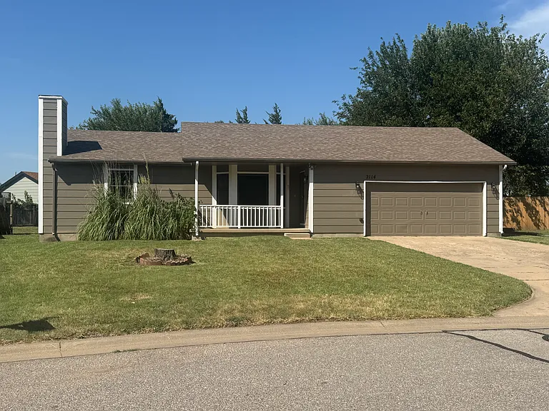 2114 N Sunridge St — Photo 12