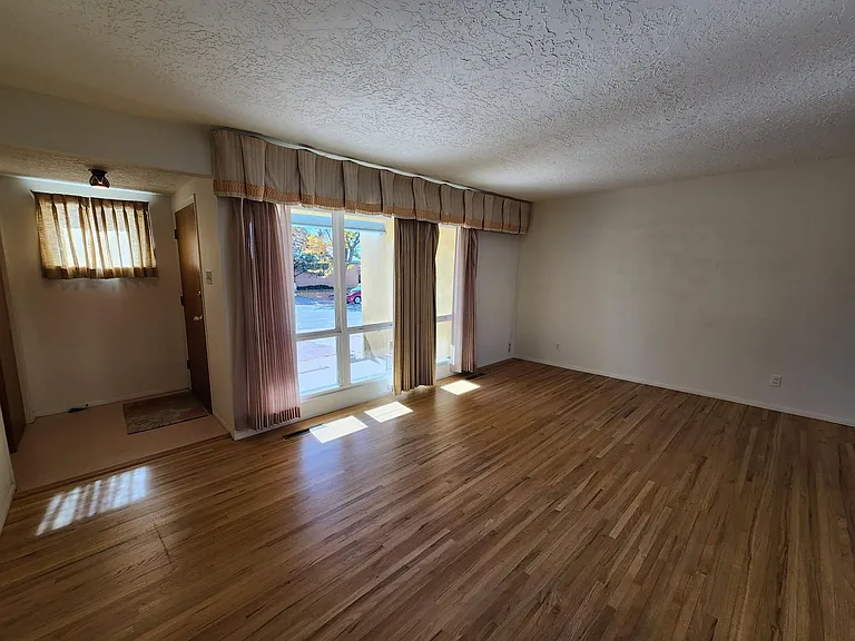 1324 Galisteo Pkwy — Photo 2