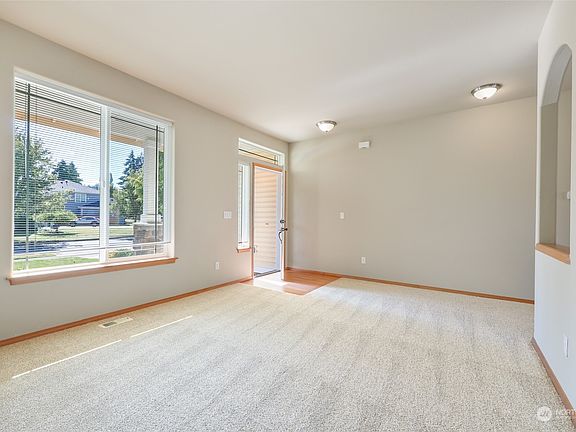 4th image of 4188 Blackstone Drive SW