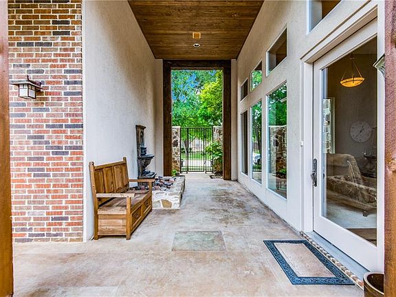 4th image of 6905 Shoreview Dr