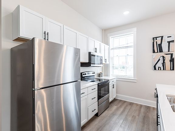 5th image of 4000 Colerain Ave #3