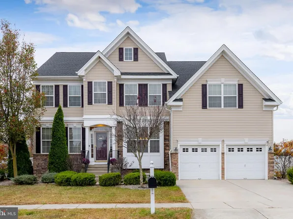 215 Windsor Rd, Mullica Hill, NJ 08062