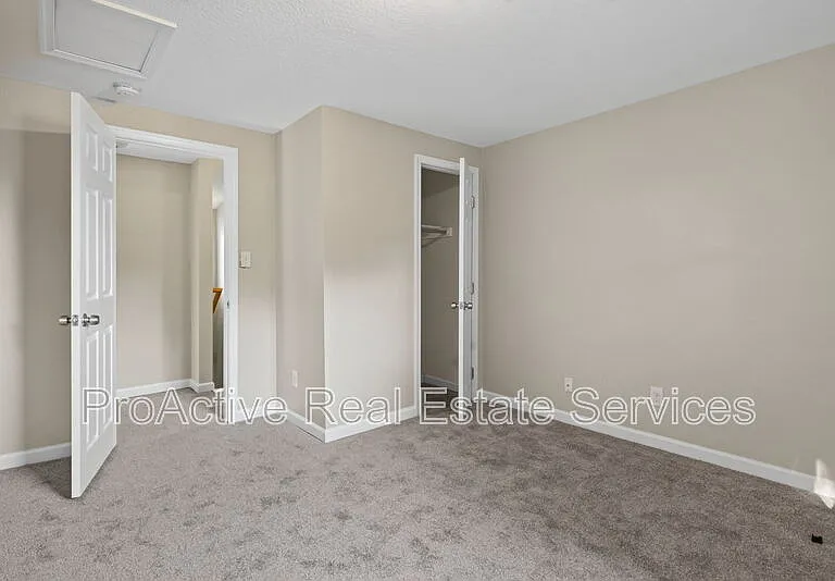 1065 Lindenwood Ave — Photo 21
