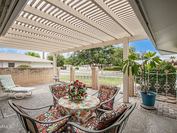3rd image of 10204 W KINGSWOOD Circle