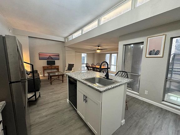 4th image of 5918 Lago Vista Way #D-32