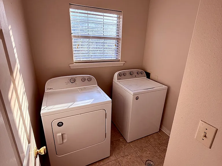 2714 E Kantz Dr — Photo 21