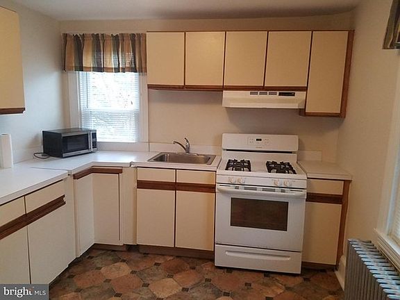 3rd image of 60 S Bethlehem Pike Floor 2