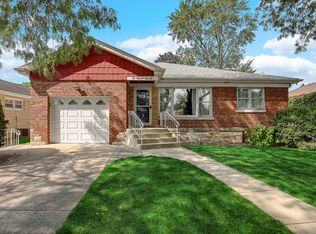10210 S Clifton Park Ave, Evergreen Park, IL 60805
