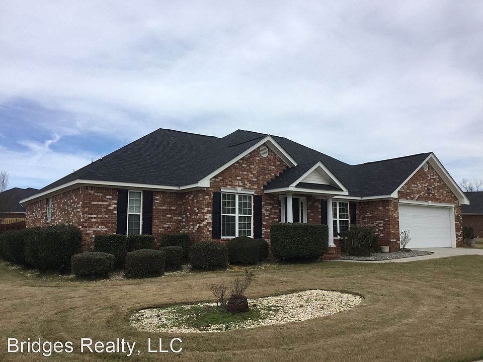 1st image of 3007 Parkridge Dr