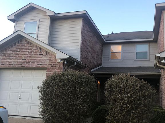 3rd image of 2307 Aldergate Dr