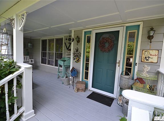 3rd image of 1 Hartsdale St