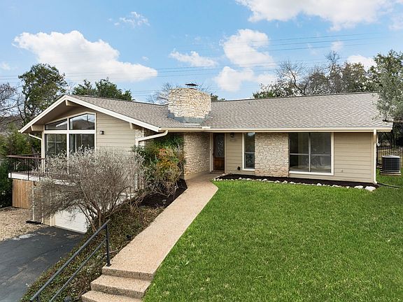 2nd image of 204 Los Altos Dr