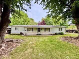 321 Bruce Street, Waitsburg, WA 99361