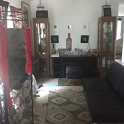 3rd image of 1702 Peach Ave