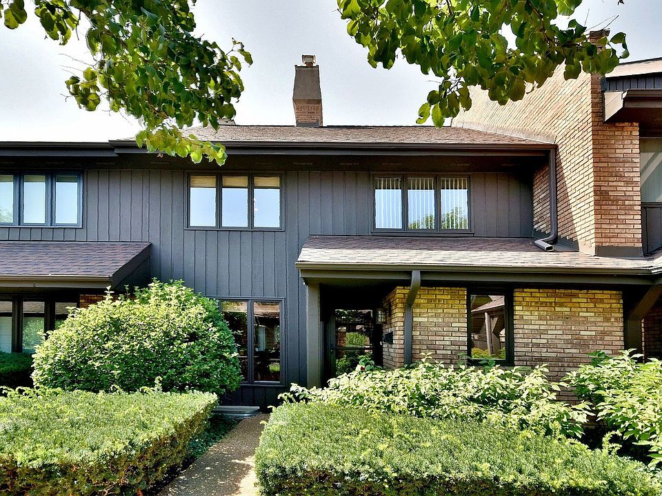 1st image of 1912 Mission Hills Ln