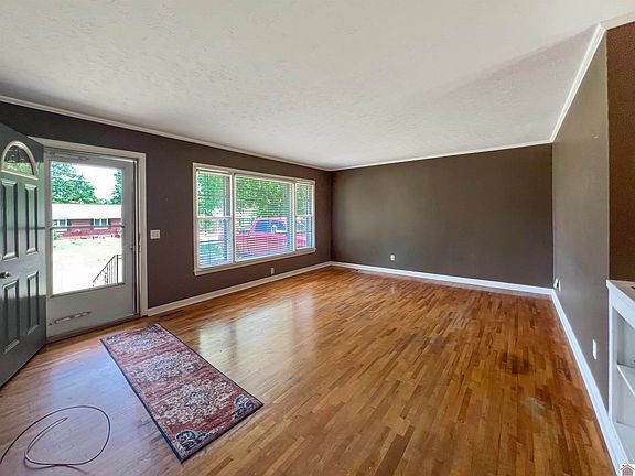 5th image of 1715 Olive St