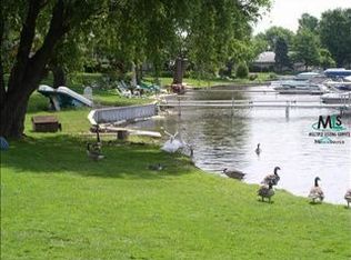 3089 Saint Jude Dr, Waterford, MI 48329