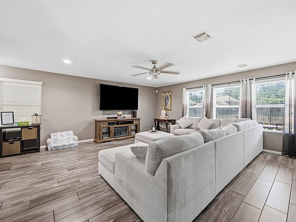 5th image of 21311 Fox Hillside Way