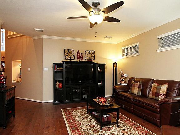 5th image of 17210 Cape Coral Ct