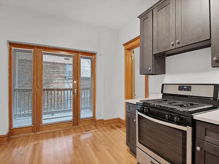 3602 N Hermitage Ave #1 — Photo 5