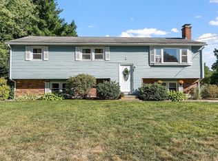 7 Rolling Ln, Hudson, MA 01749