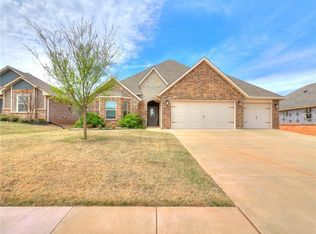 2409 Santa Monica St, Edmond, OK 73034
