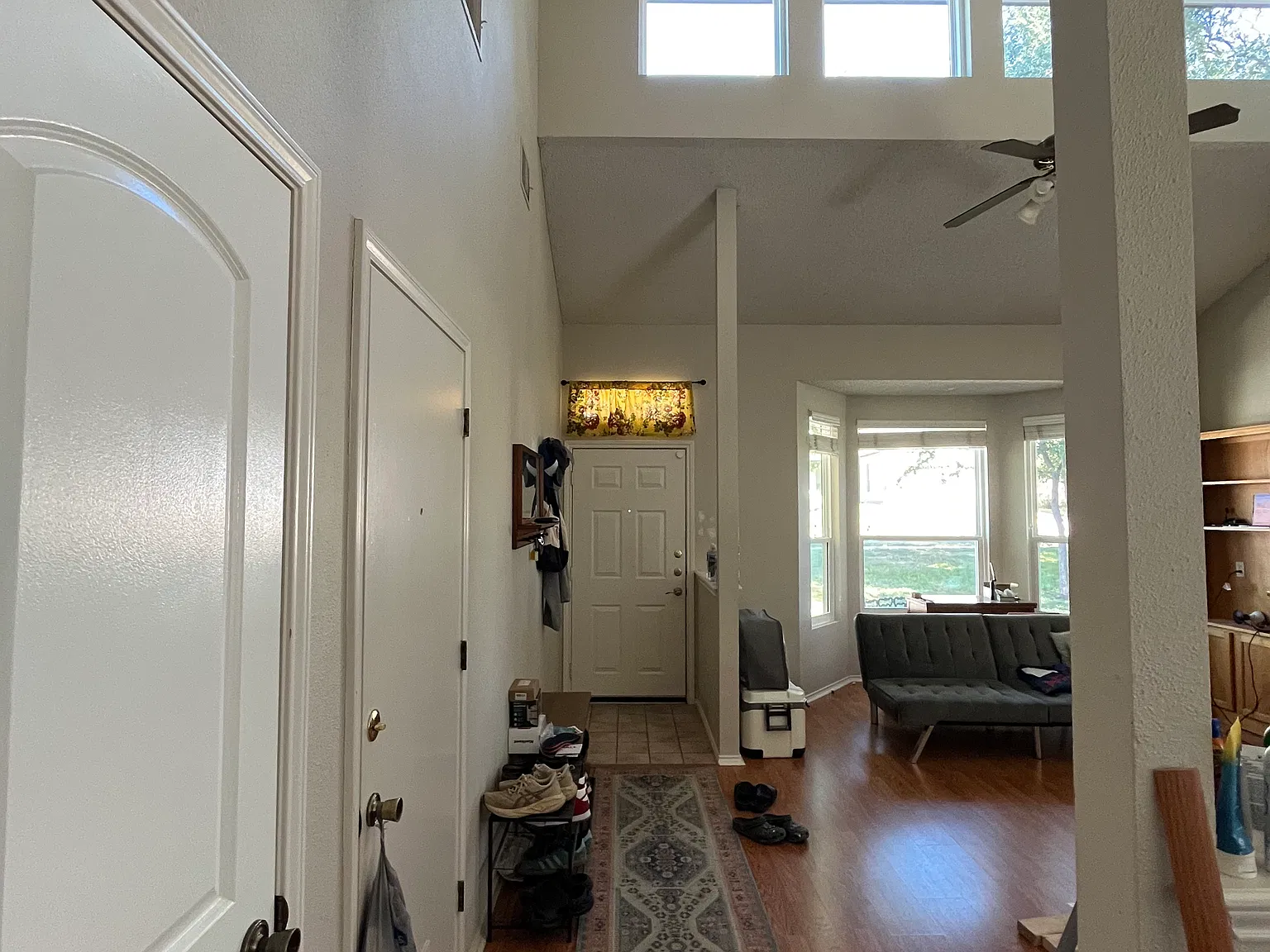 3 bed, 1350 sqft, $2,000 — Photo 4