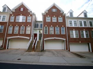 20873 Cosworth Ter, Sterling, VA 20165