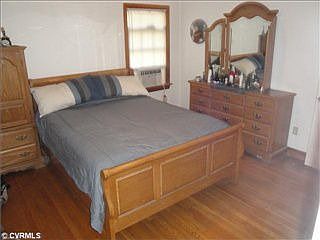 5th image of 1736 Theresa Ln