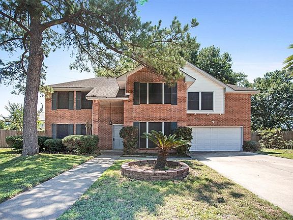 2nd image of 19103 Winding Trail Ln