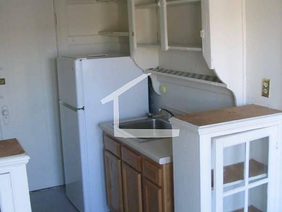 3rd image of 99 Brainerd Rd #17AB