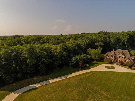 2nd image of 1084 River Woods Dr