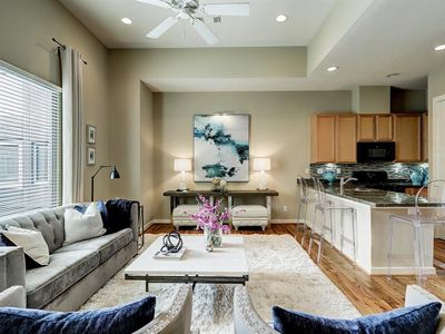 4506 Center St, Houston, TX, 77007