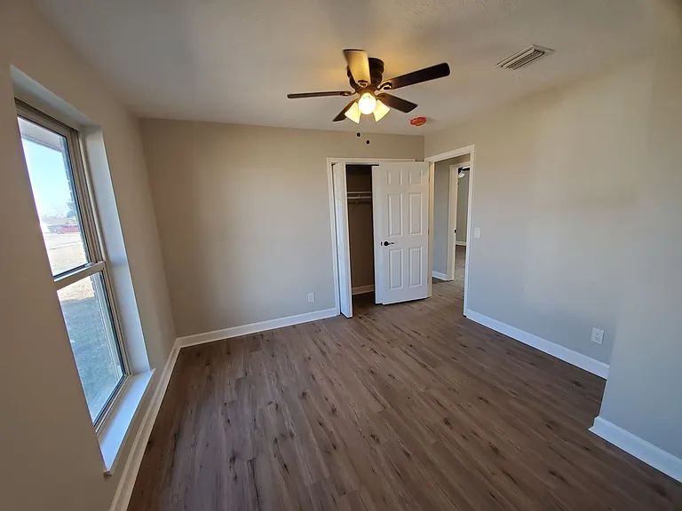 211 Sukoshi Dr — Photo 15