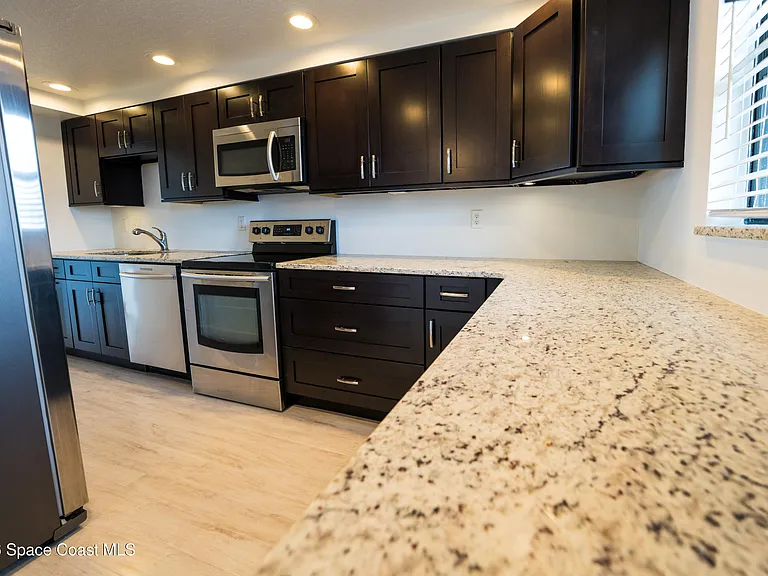 500 Palm Springs Blvd #403 — Photo 8