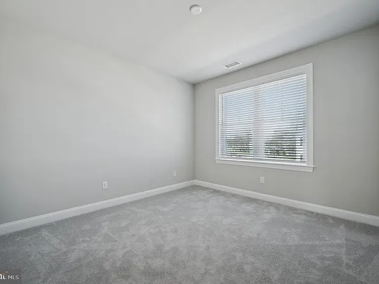 212 Foxhedge Rd — Photo 7