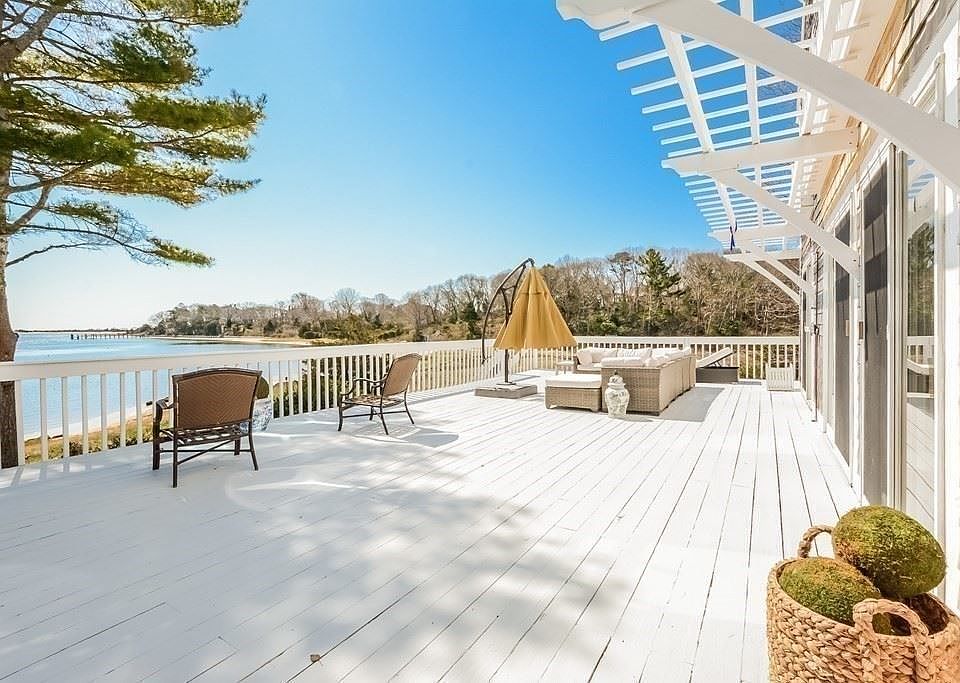 996 Main St, Cotuit, MA 02635 Zillow