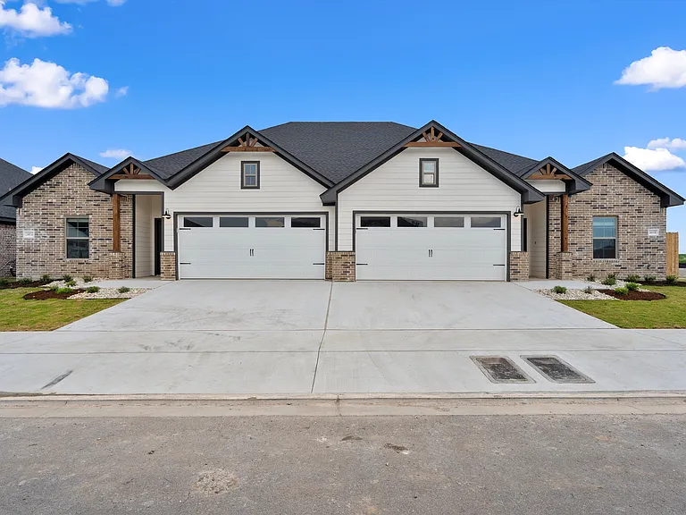 2409 Sloan Cir #A — Photo 23