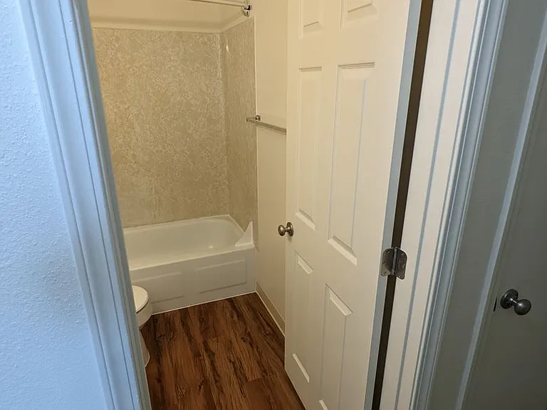 7815 NE 117th Ave — Photo 37
