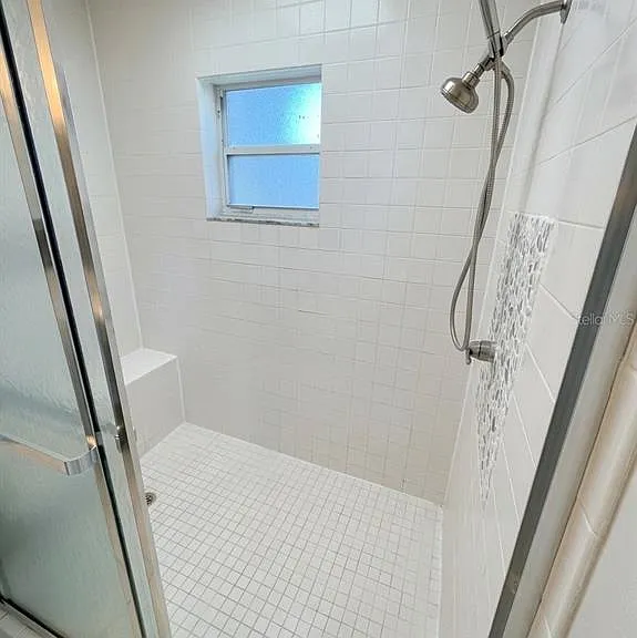 2119 W Henry Ave — Photo 13