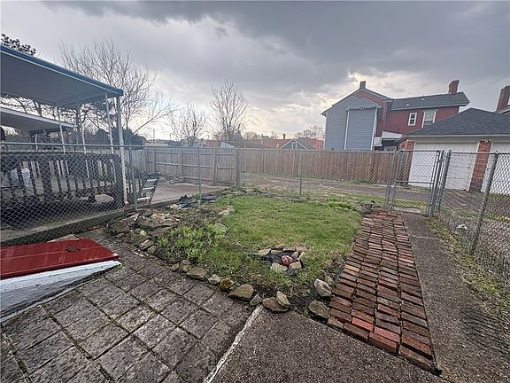 3rd image of 2647 Brighton Rd