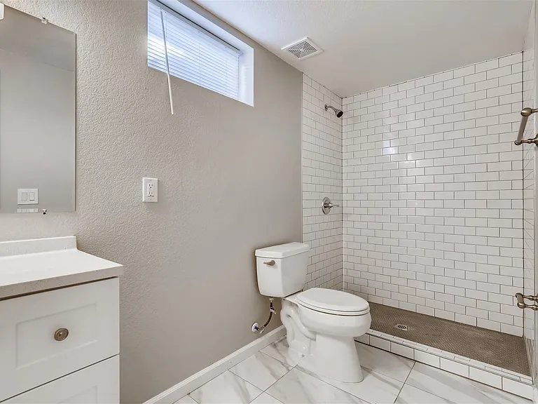 1732 Florence St — Photo 9