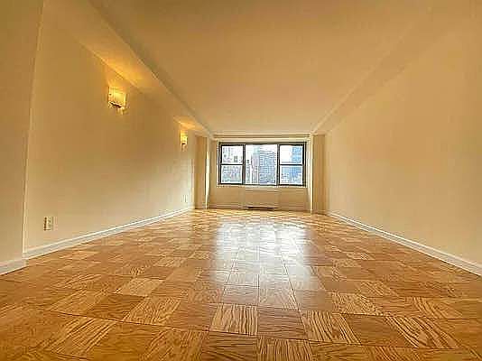 1st image of 250 E 63rd St APT 801