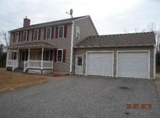 95 Gardner Rd, Hubbardston, MA 01452