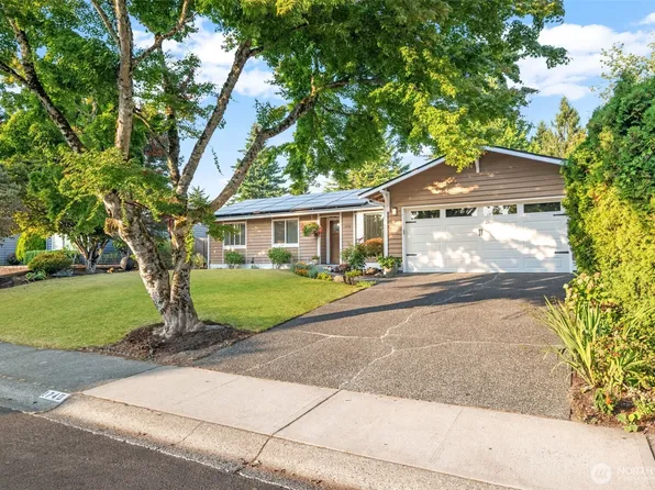 1740 211th Way NE, Sammamish, WA 98074