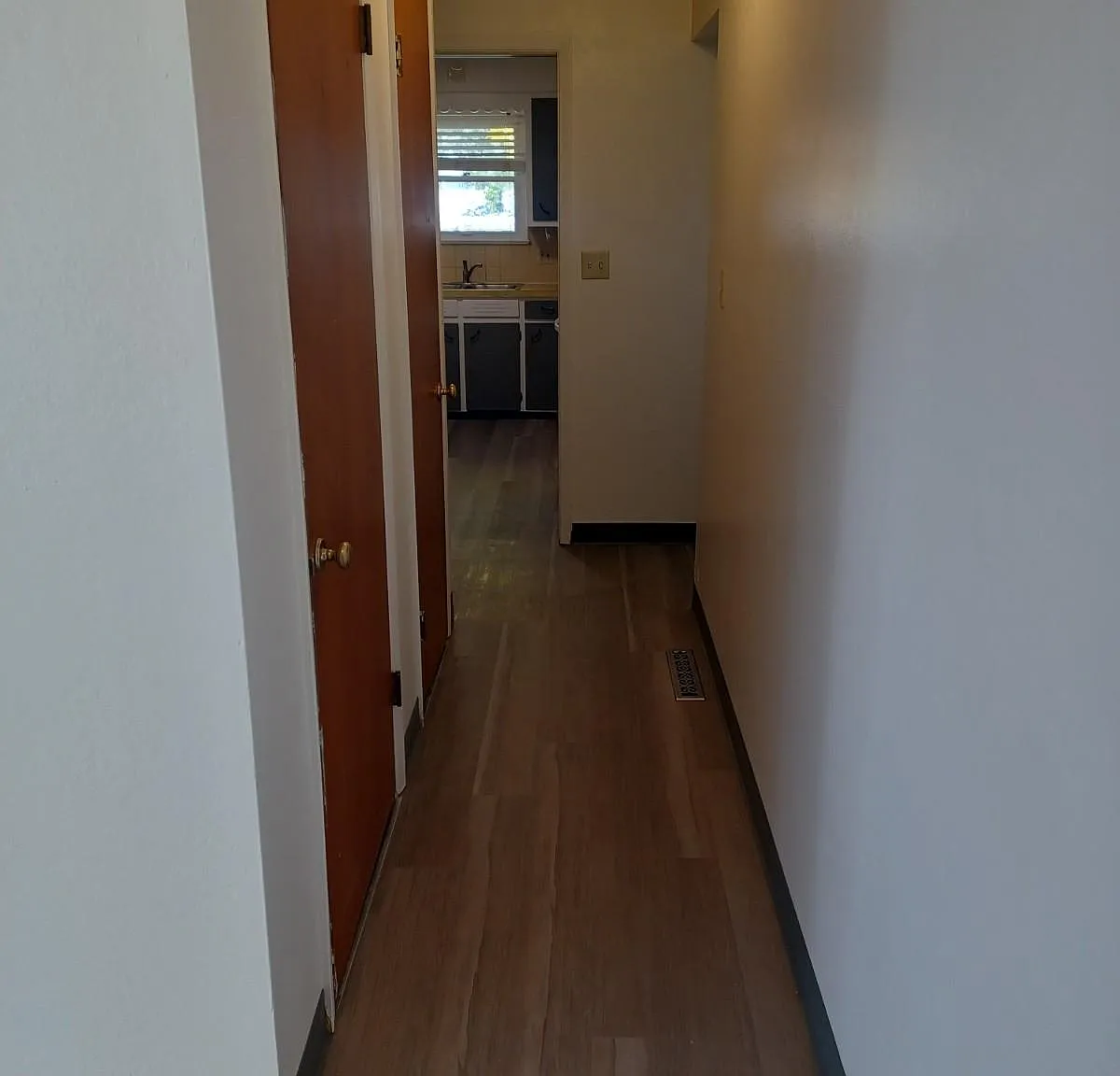 4 bed, 2562 sqft, $2,800 — Photo 3
