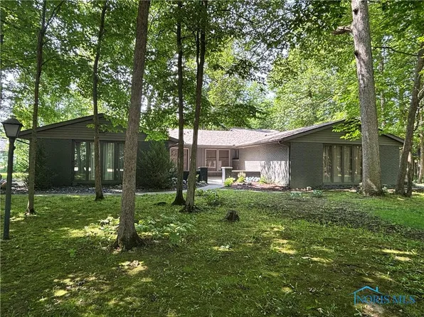 217 Willow Way, Archbold, OH 43502