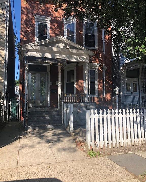 1st image of 114 S 12th Ave #2